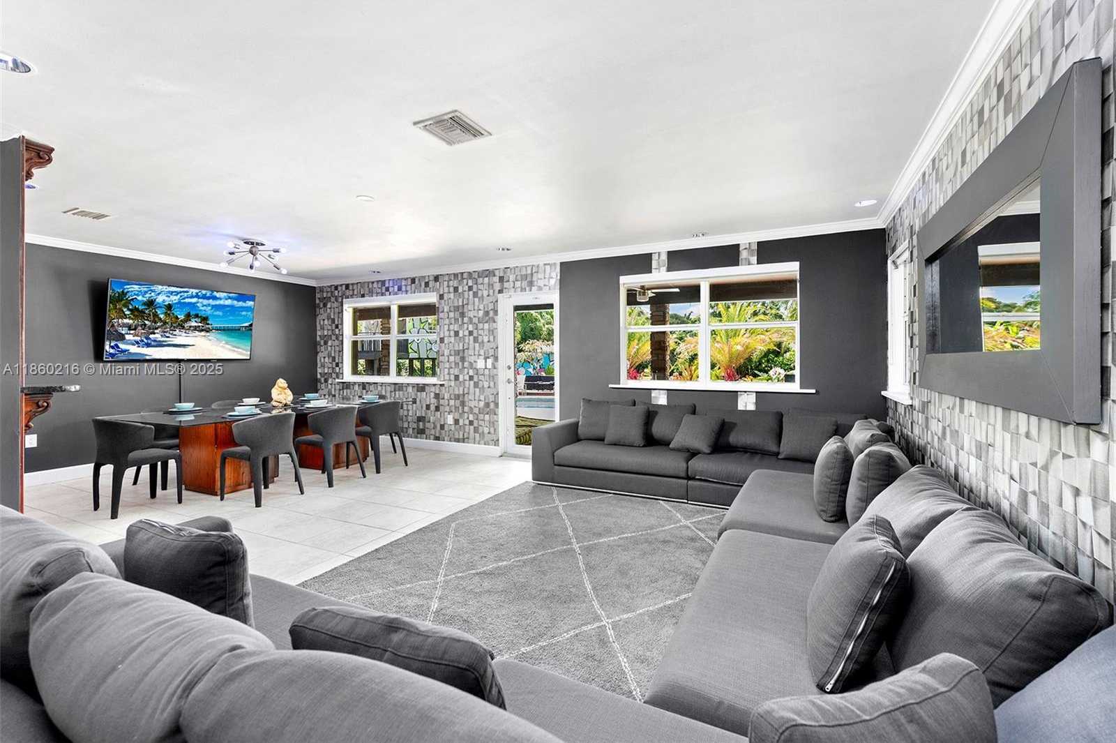 Small Image of 250 NORTH EAST 158TH ST, Miami Number 18