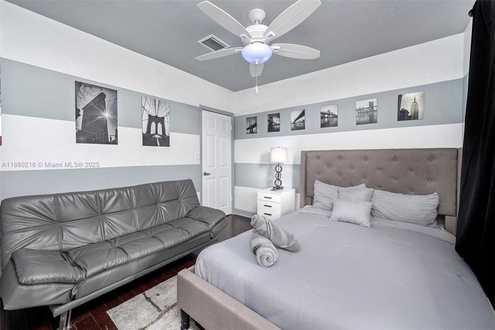 Small Image of 250 NORTH EAST 158TH ST, Miami Number 42