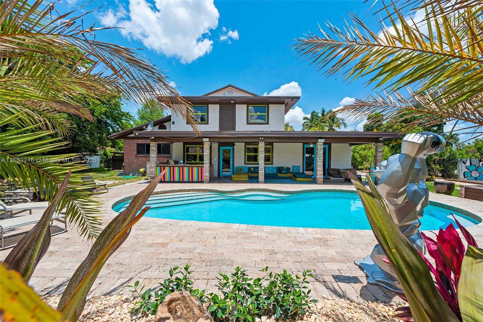 Small Image of 250 NORTH EAST 158TH ST, Miami Number 53