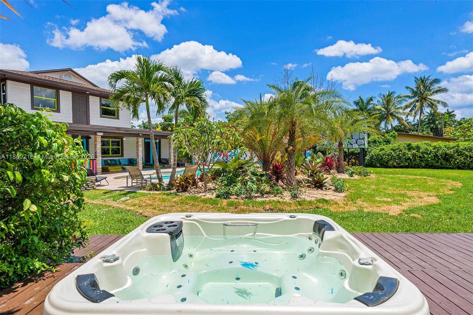 Small Image of 250 NORTH EAST 158TH ST, Miami Number 55
