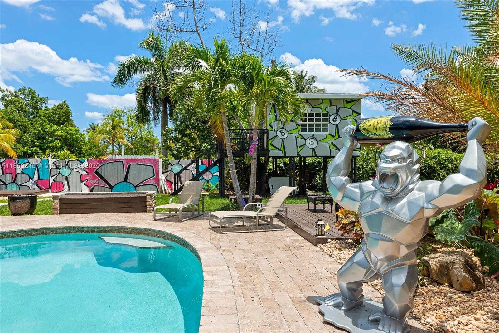 Small Image of 250 NORTH EAST 158TH ST, Miami Number 61