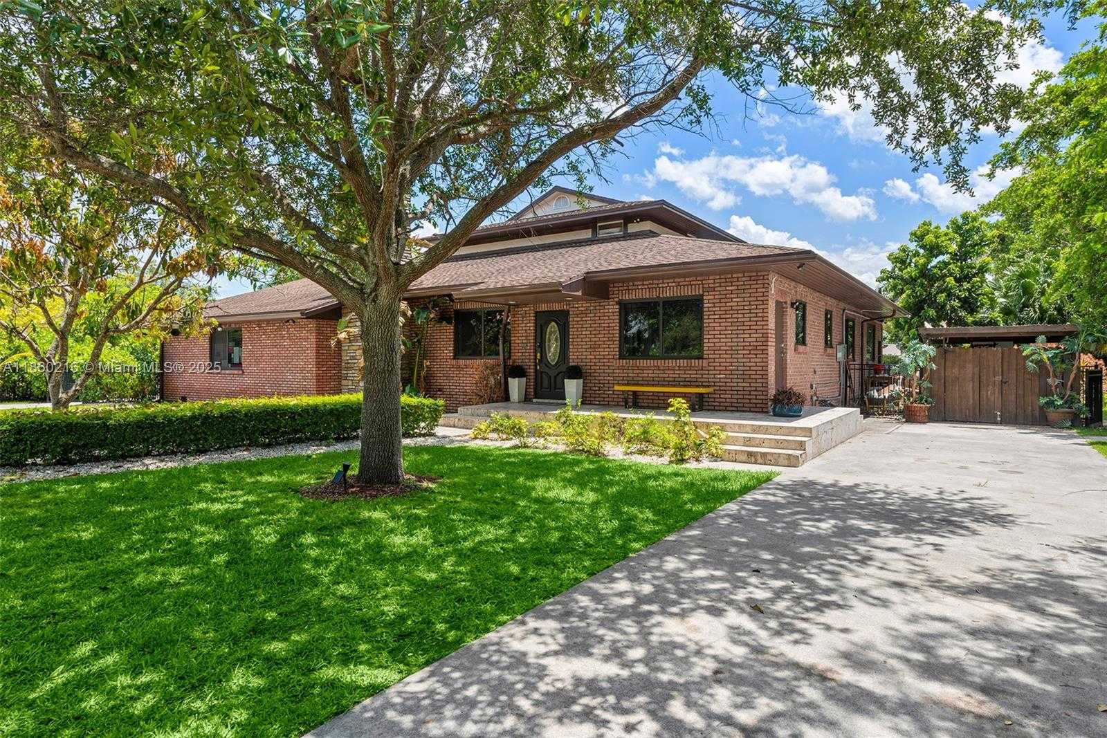 Small Image of 250 NORTH EAST 158TH ST, Miami Number 66