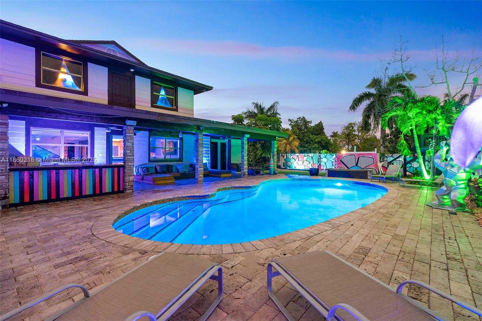 Small Image of 250 NORTH EAST 158TH ST, Miami Number 70