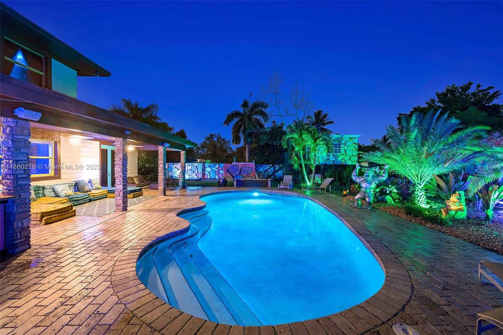 Small Image of 250 NORTH EAST 158TH ST, Miami Number 77