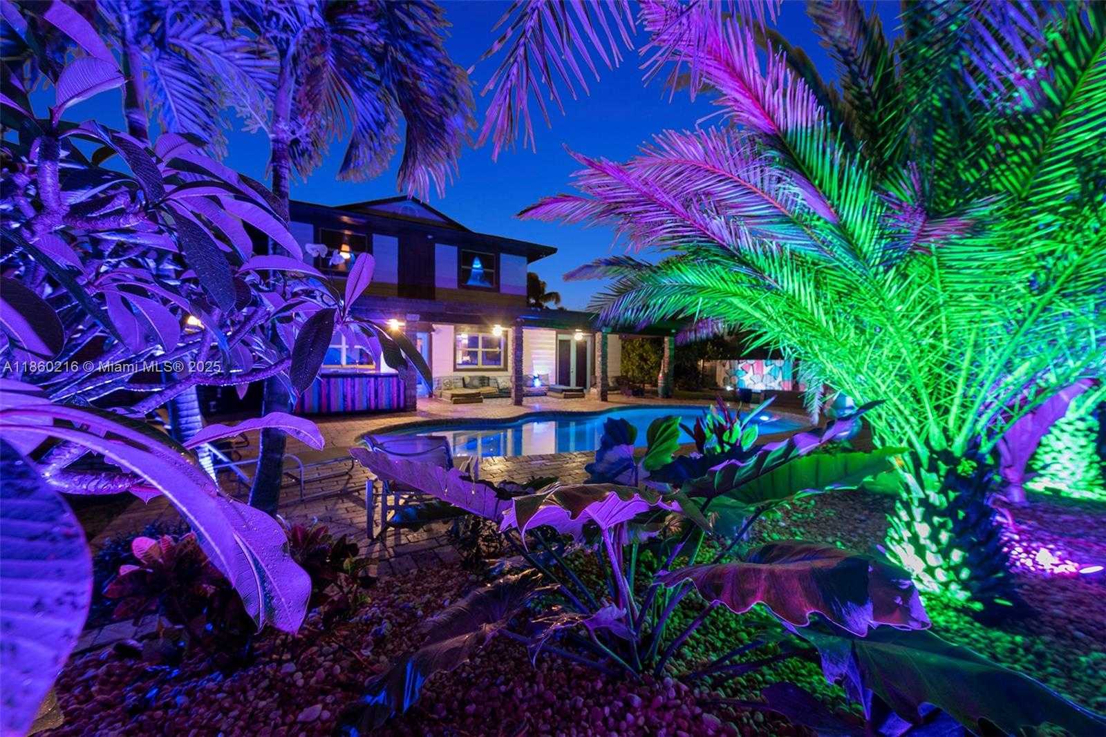 Small Image of 250 NORTH EAST 158TH ST, Miami Number 82