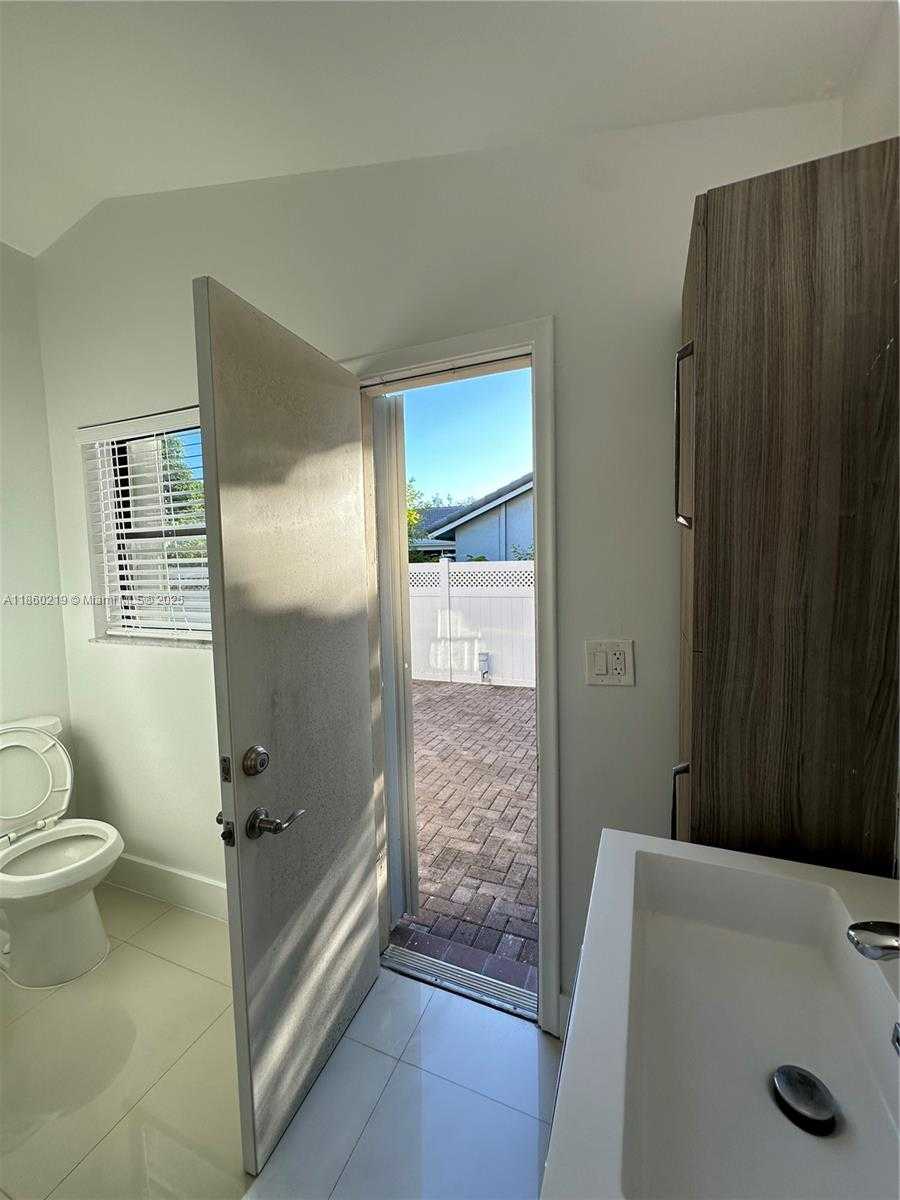 Small Image of 3150 NORTH WEST 94TH AVE, Coral Springs Number 14