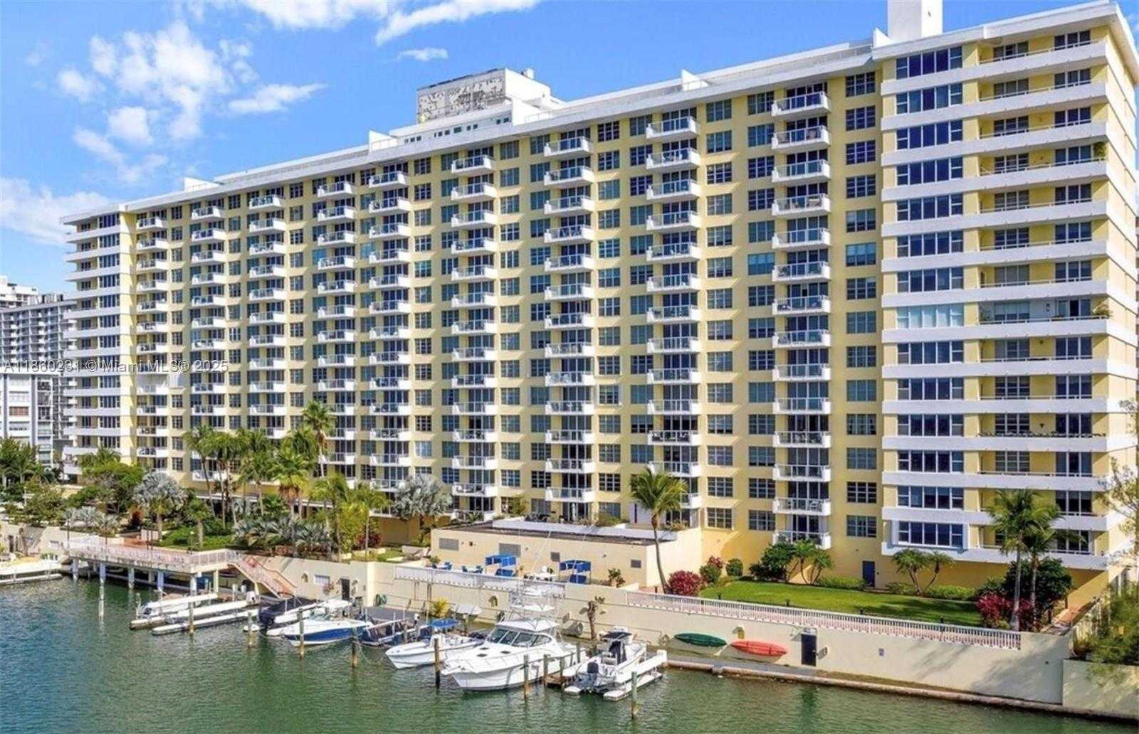 Small Image of 5600 COLLINS AVE #17T, Miami Beach Number 3