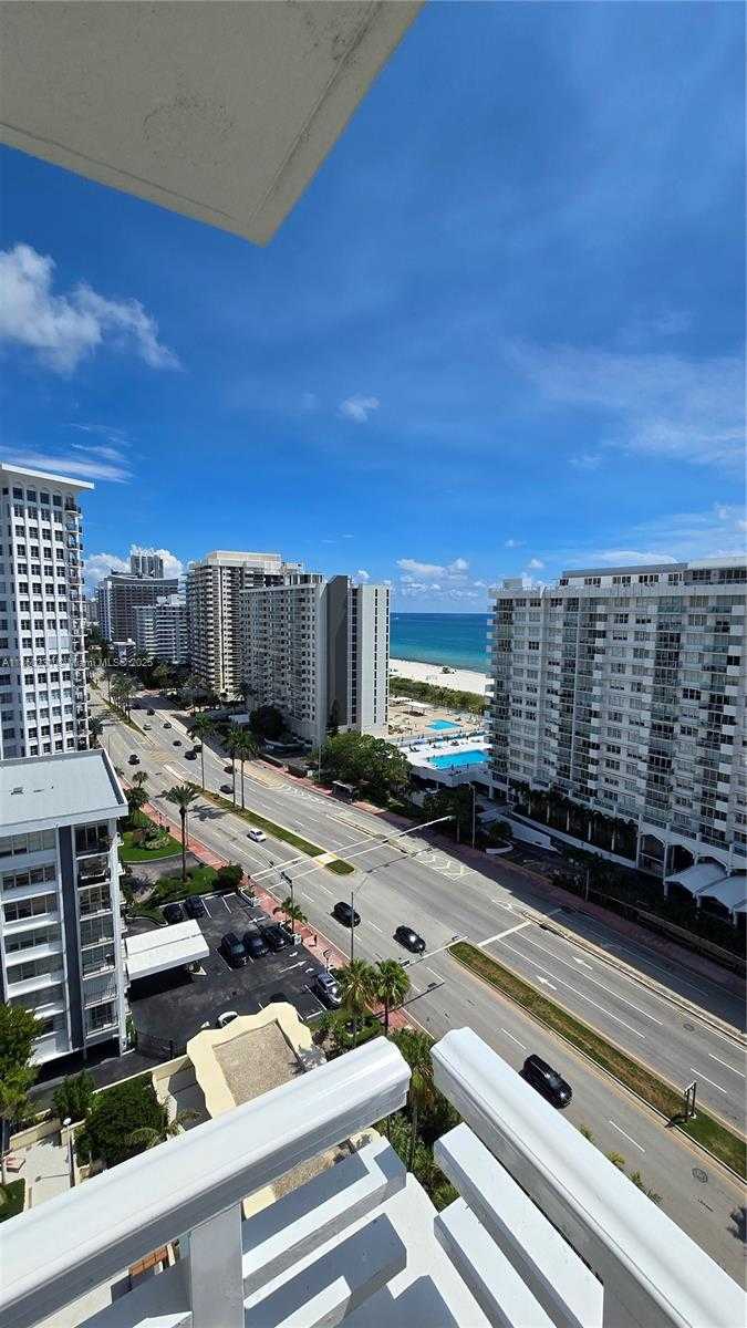 Small Image of 5600 COLLINS AVE #17T, Miami Beach Number 38