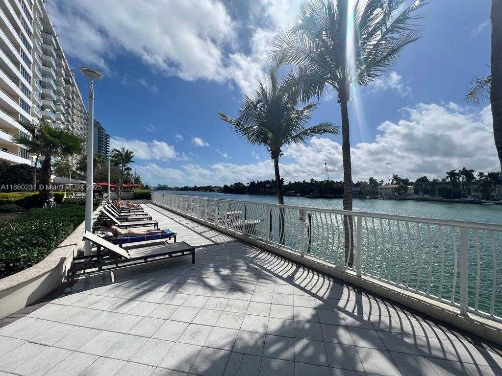 Small Image of 5600 COLLINS AVE #17T, Miami Beach Number 62