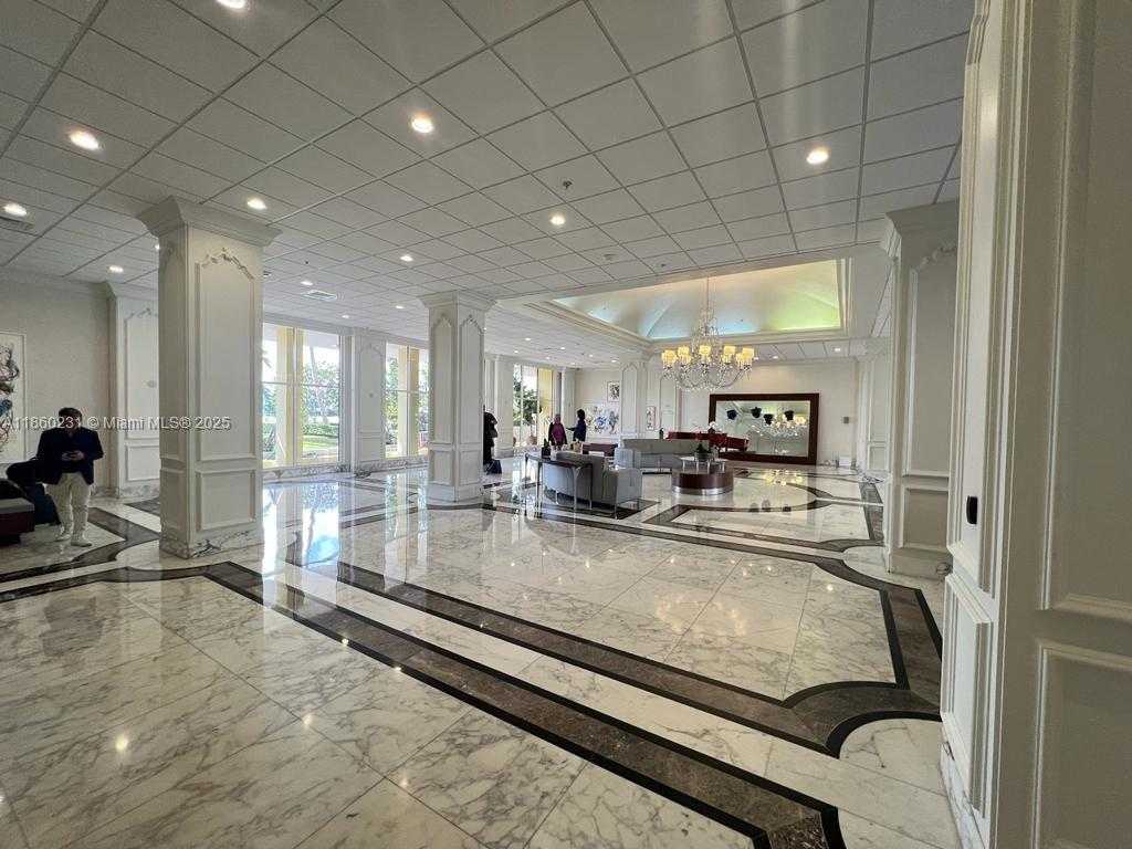 Small Image of 5600 COLLINS AVE #17T, Miami Beach Number 78