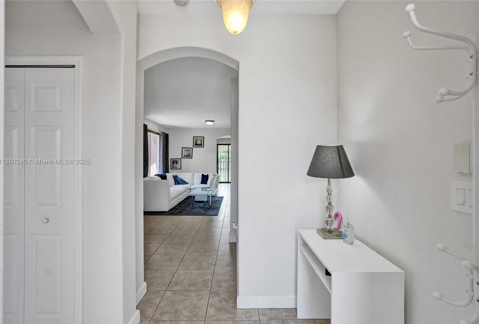 Small Image of 15385 SOUTH WEST 93RD LN, Miami Number 32