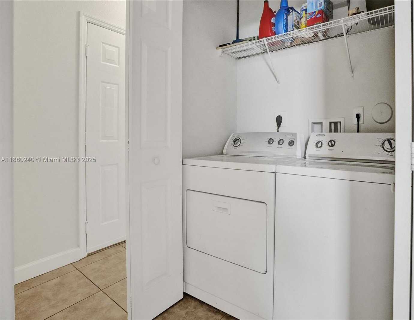 Small Image of 15385 SOUTH WEST 93RD LN, Miami Number 42