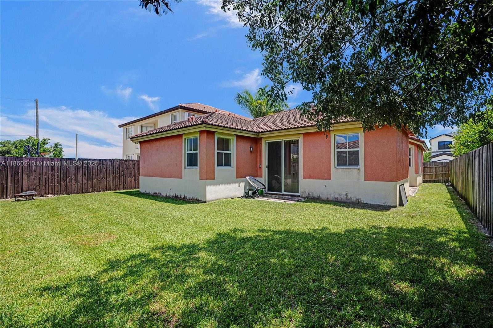 Small Image of 15385 SOUTH WEST 93RD LN, Miami Number 43