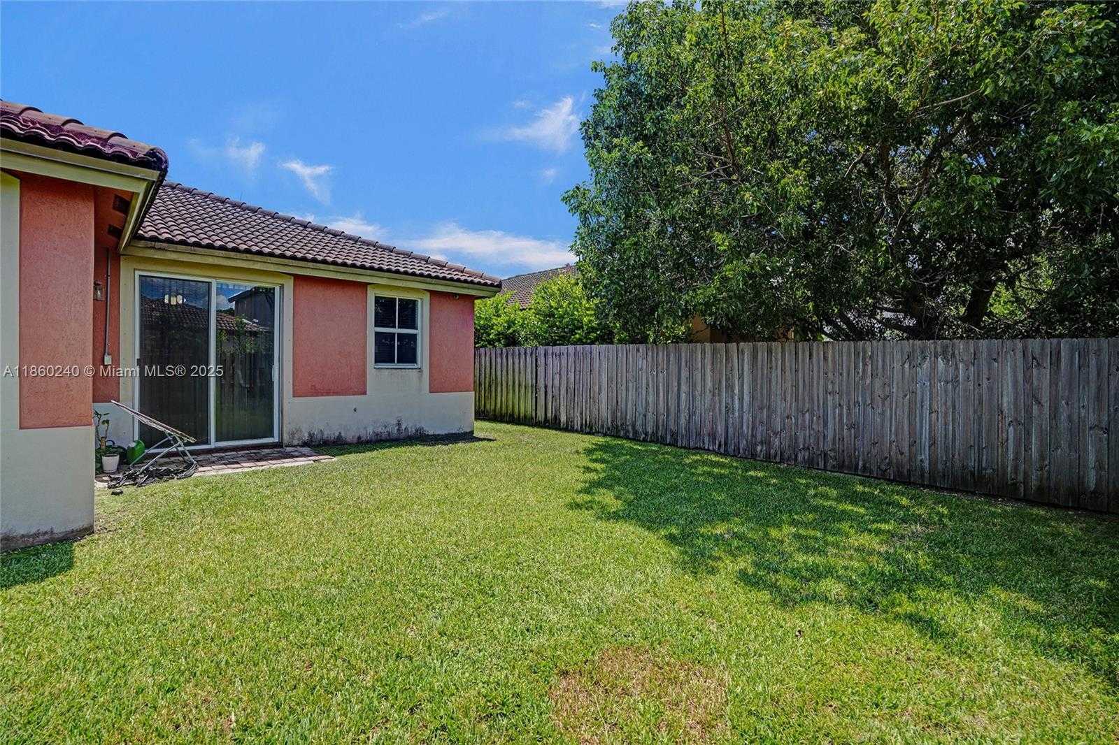 Small Image of 15385 SOUTH WEST 93RD LN, Miami Number 45