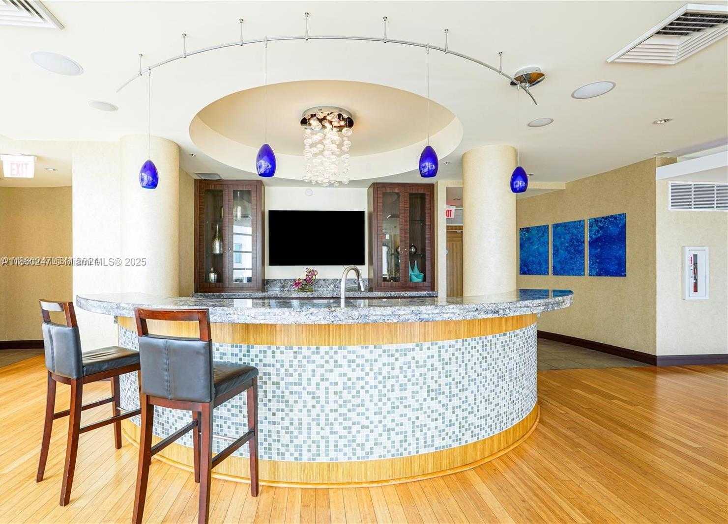 Small Image of 244 BISCAYNE BLVD #440, Miami Number 13