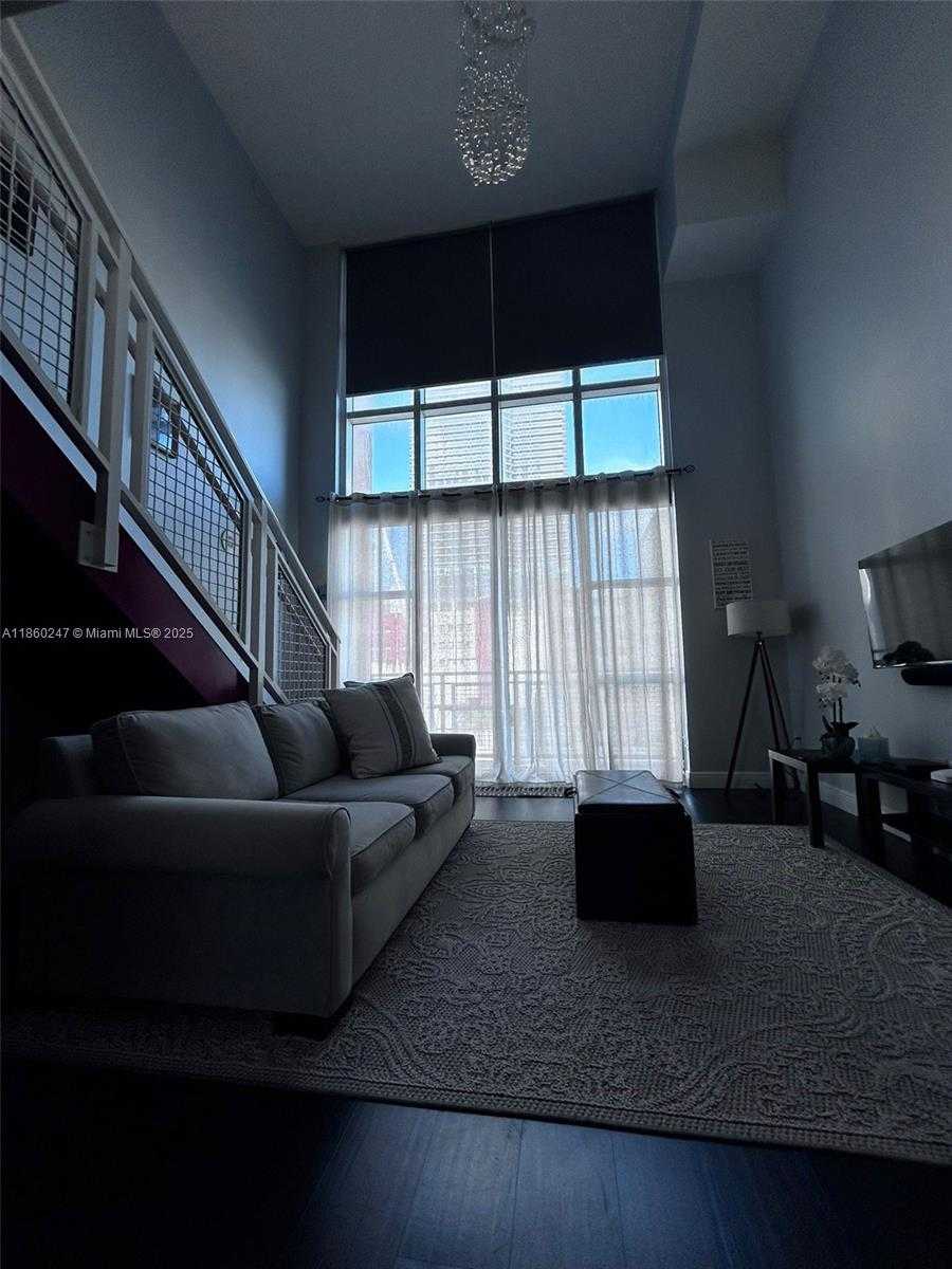 Small Image of 244 BISCAYNE BLVD #440, Miami Number 23