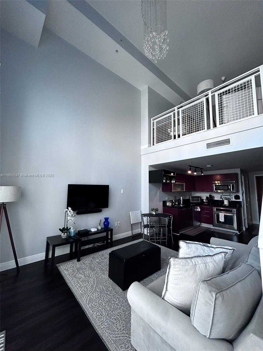 Small Image of 244 BISCAYNE BLVD #440, Miami Number 25