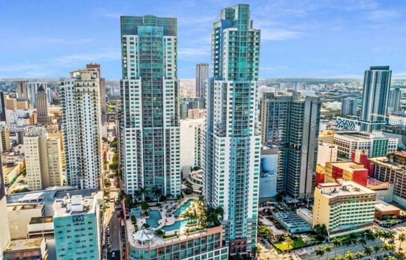 Small Image of 244 BISCAYNE BLVD #440, Miami Number 38