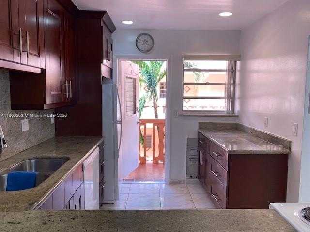 Small Image of 215 SOUTH EAST 3RD AVE #305A, Hallandale Beach Number 6
