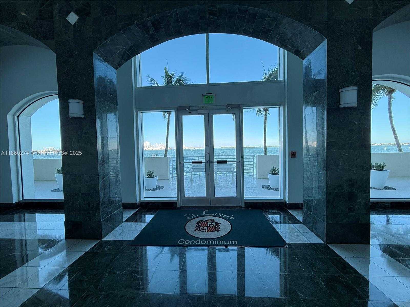 Small Image of 800 CLAUGHTON ISLAND DR #703, Miami Number 19