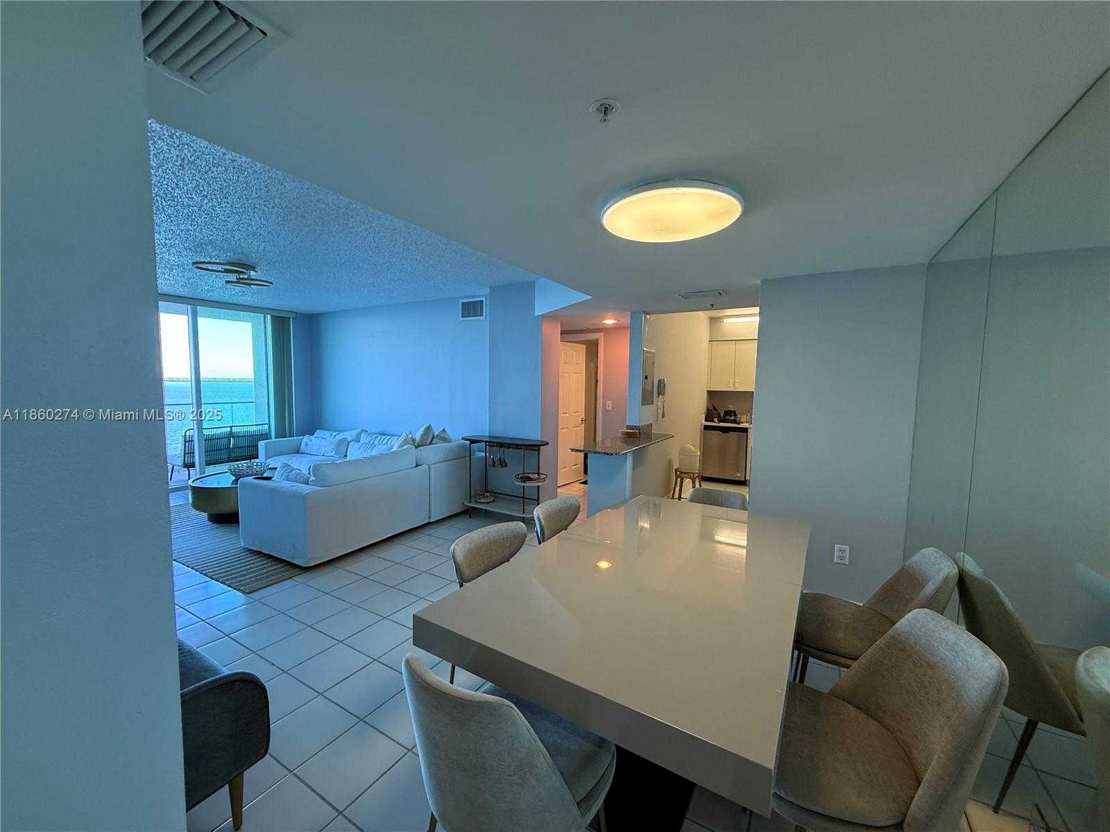 Small Image of 800 CLAUGHTON ISLAND DR #703, Miami Number 2