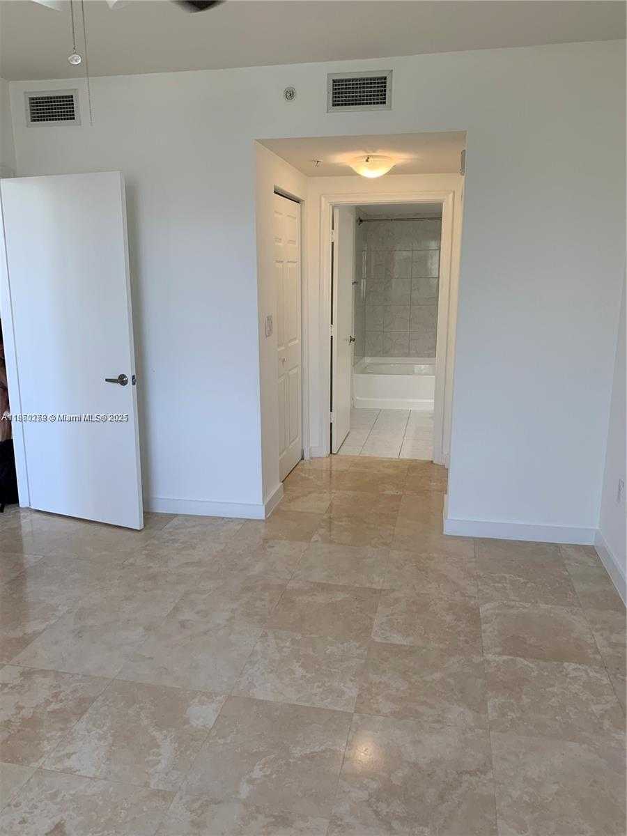 Small Image of 18800 NORTH EAST 29TH AVE #316, Aventura Number 11