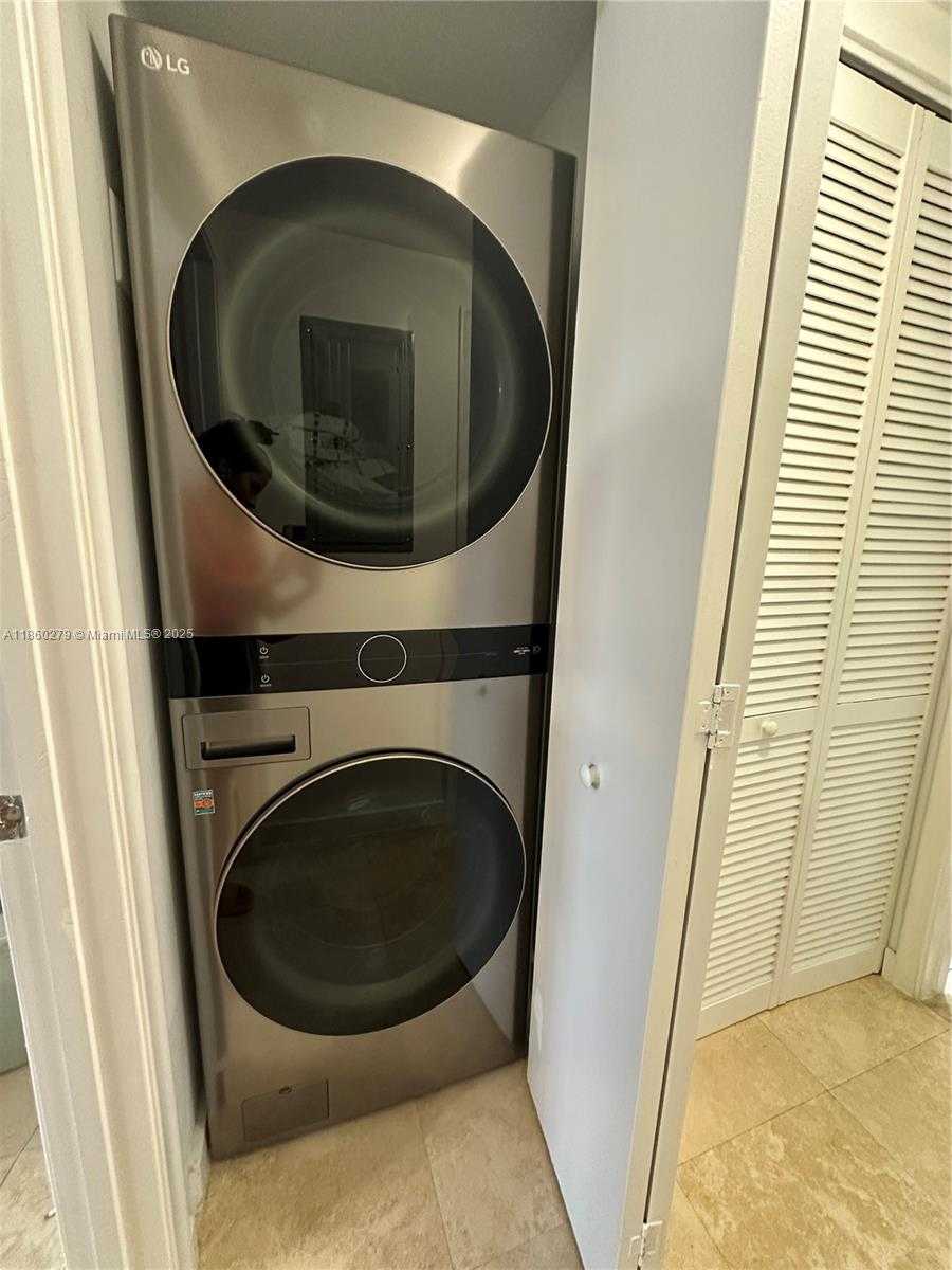 Small Image of 18800 NORTH EAST 29TH AVE #316, Aventura Number 14