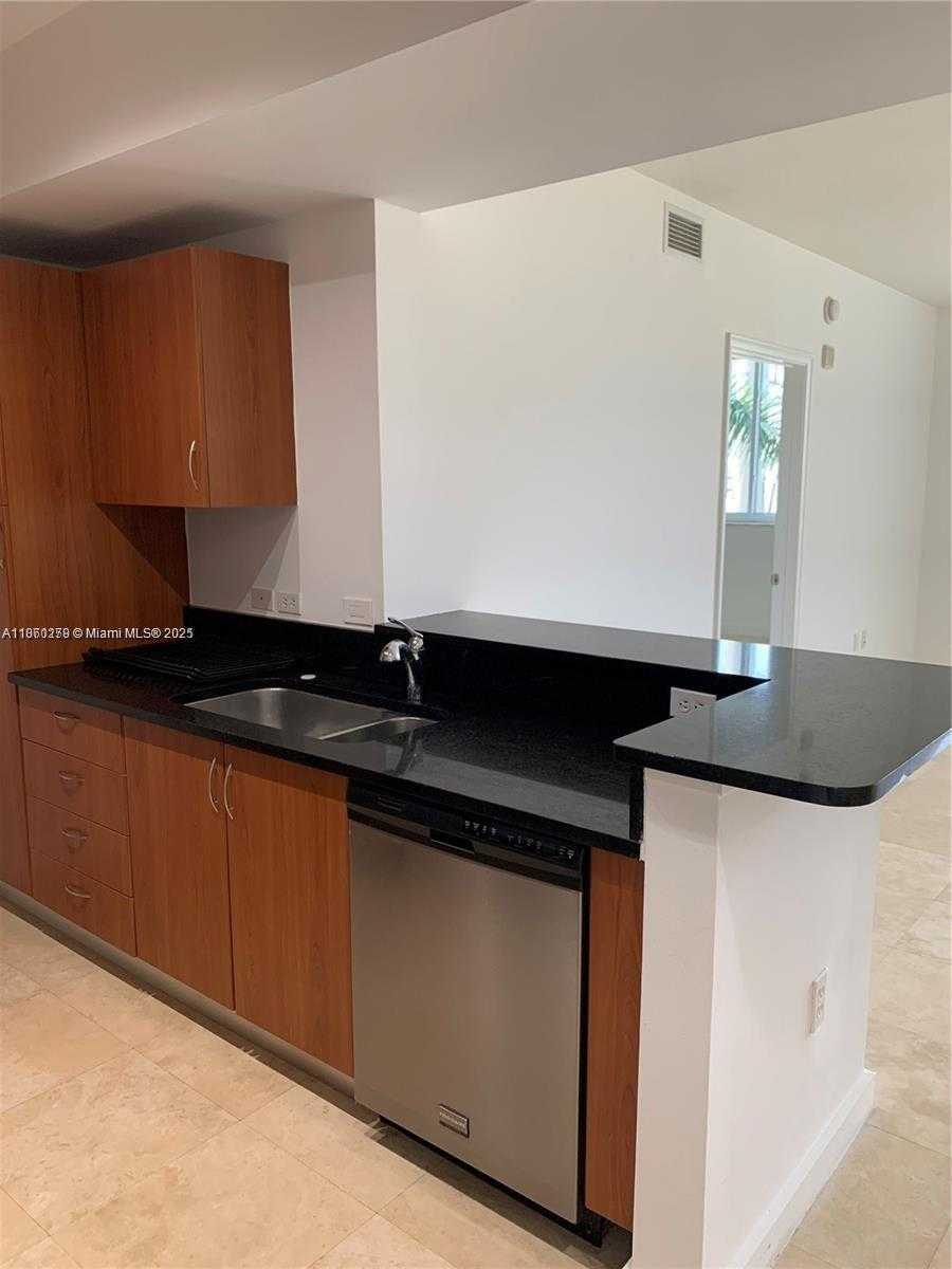 Small Image of 18800 NORTH EAST 29TH AVE #316, Aventura Number 7