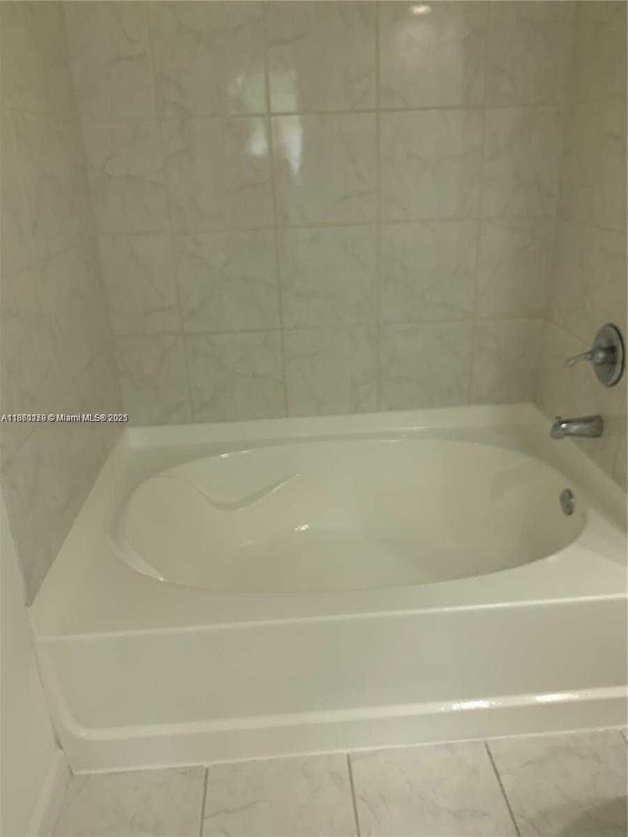 Small Image of 18800 NORTH EAST 29TH AVE #316, Aventura Number 9