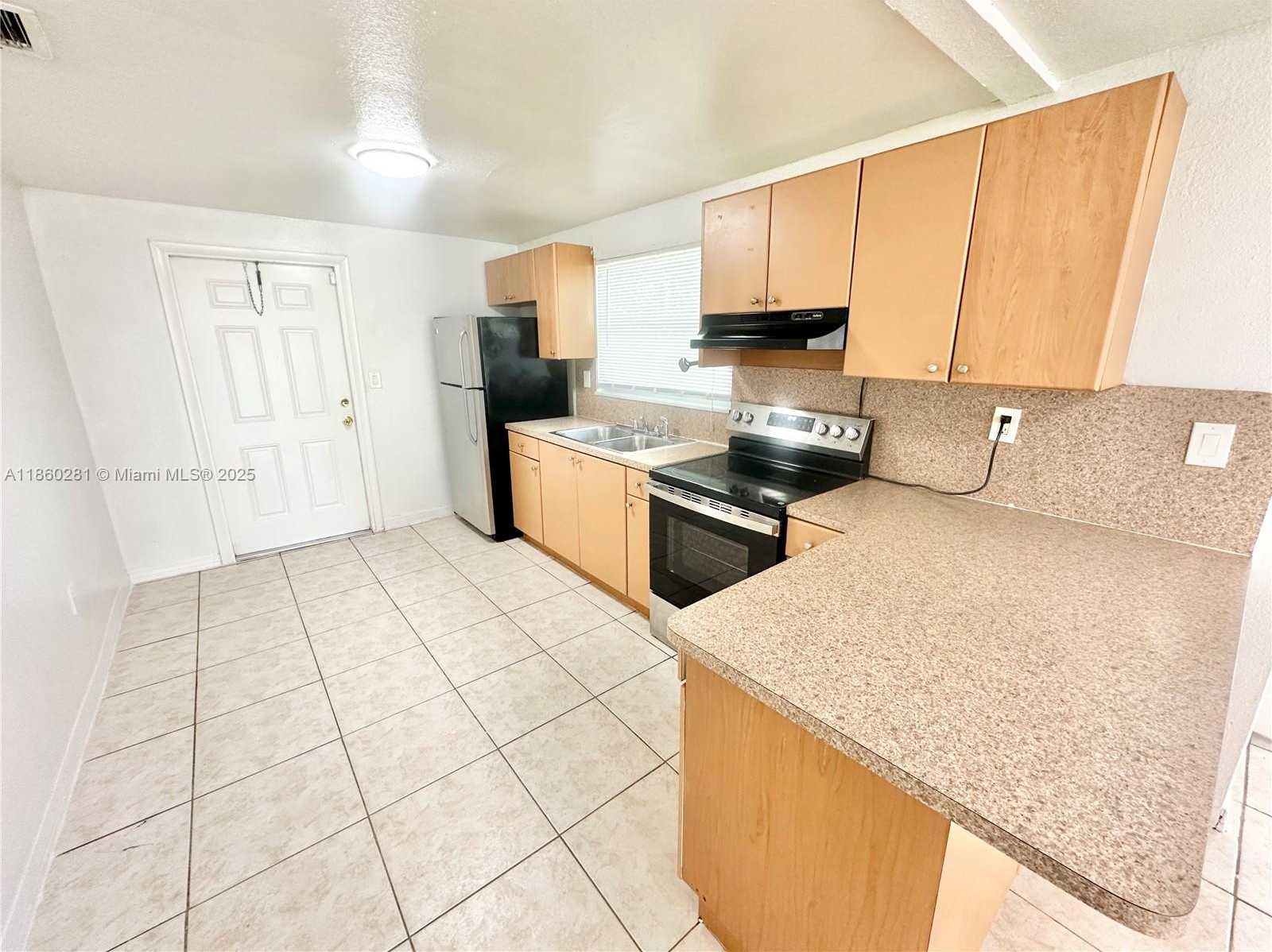 Small Image of 7156 NORTH WEST 15TH COURT, Miami Number 10