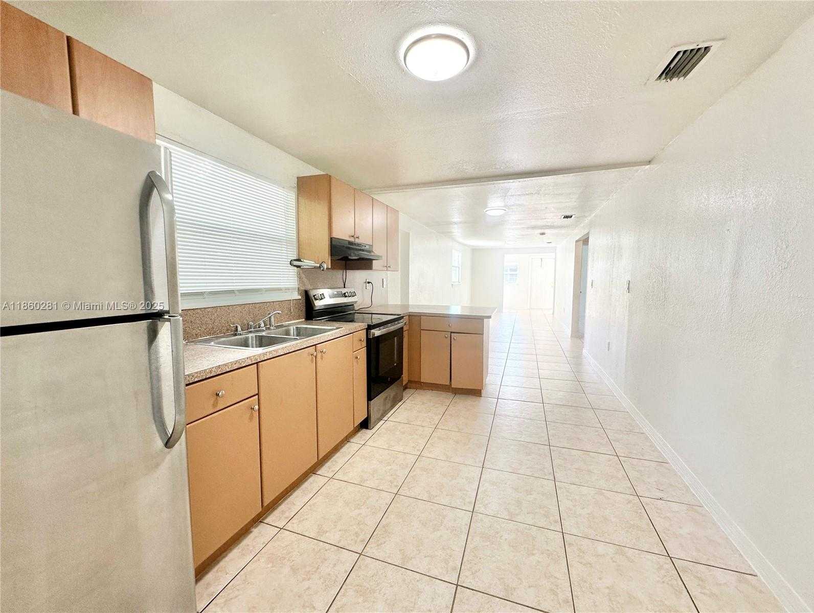 Small Image of 7156 NORTH WEST 15TH COURT, Miami Number 8