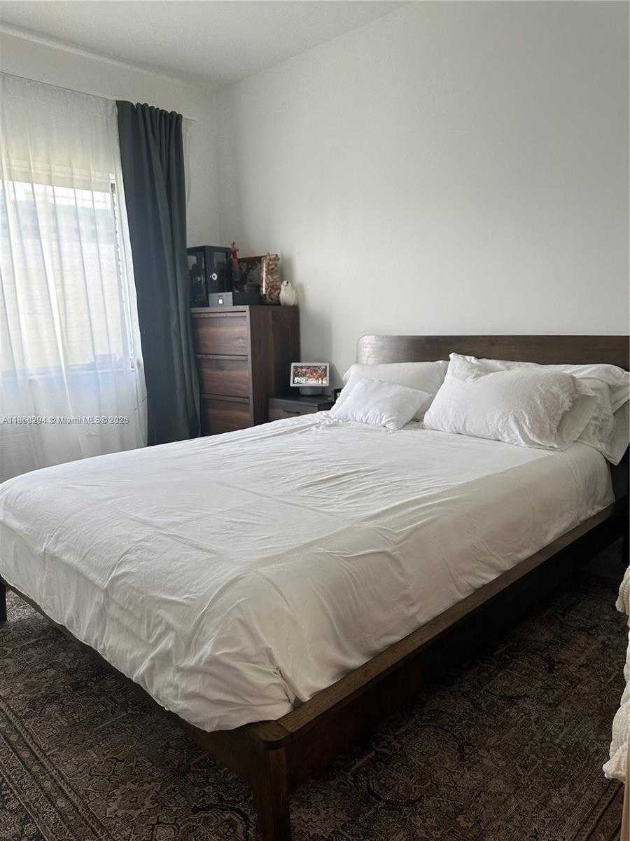 Small Image of 10250 WEST BAY HARBOR DR #4B, Bay Harbor Islands Number 13