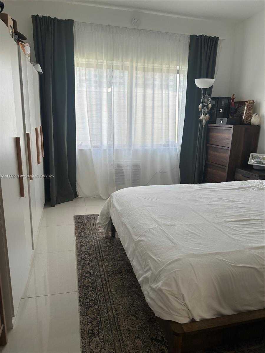 Small Image of 10250 WEST BAY HARBOR DR #4B, Bay Harbor Islands Number 14