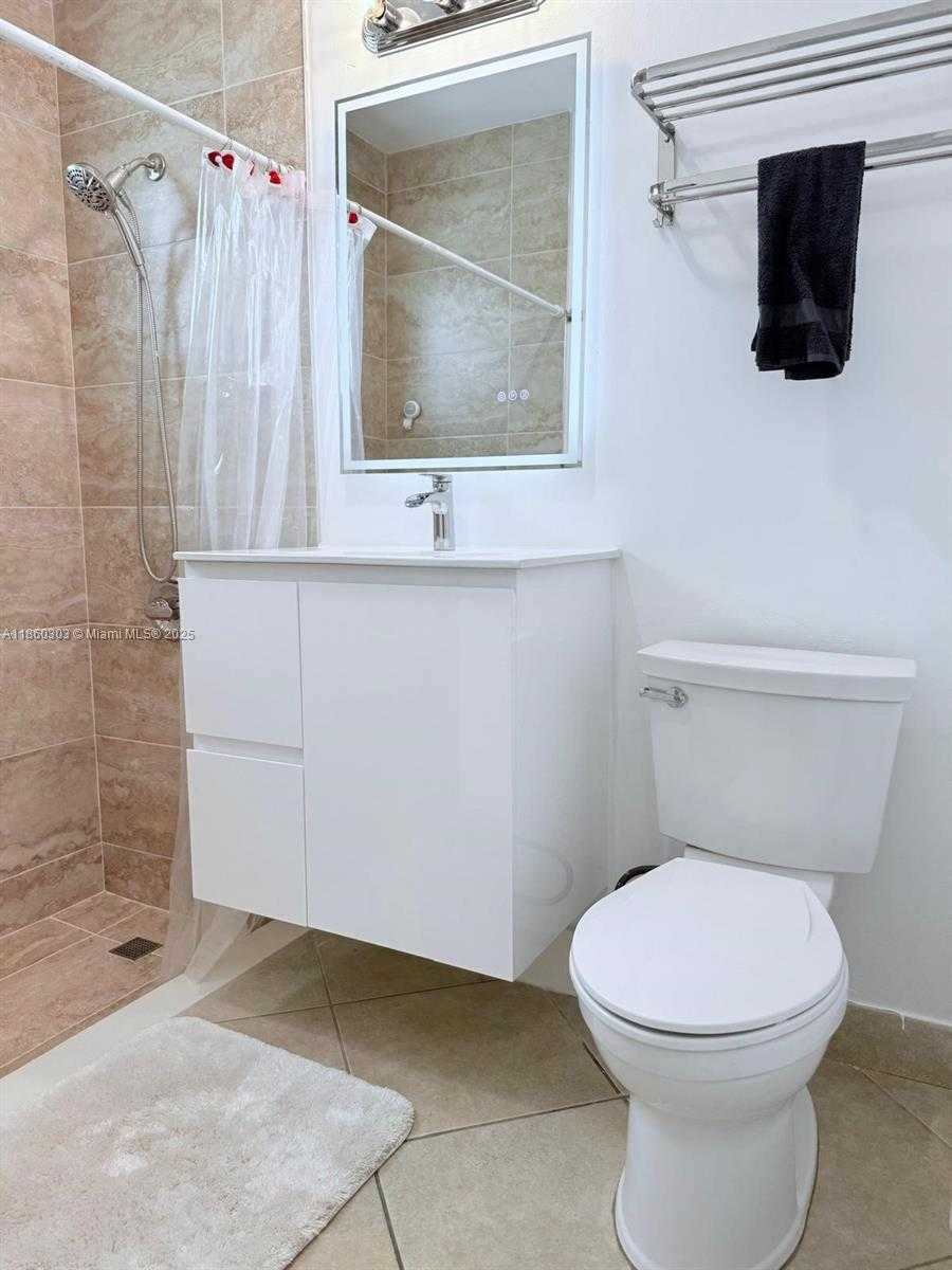 Small Image of 600 NORTH EAST 44TH ST #A, Deerfield Beach Number 8