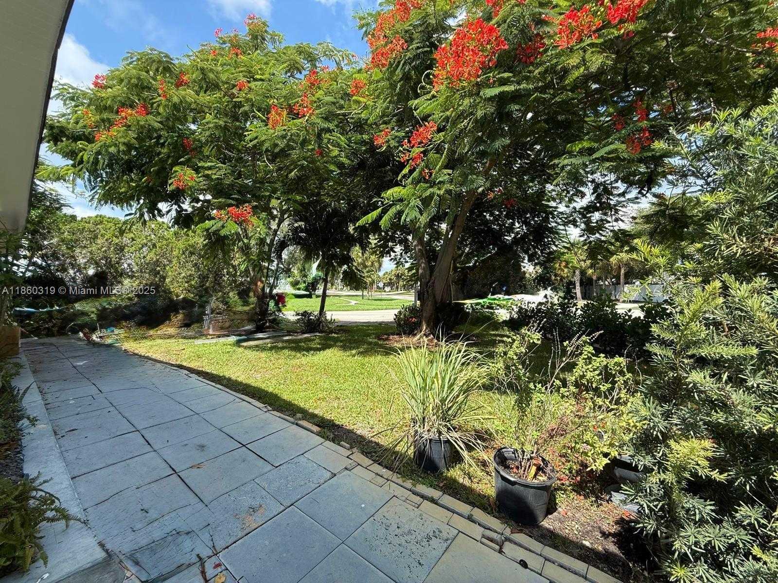 Small Image of 600 NORTH EAST 44TH ST #B, Deerfield Beach Number 14