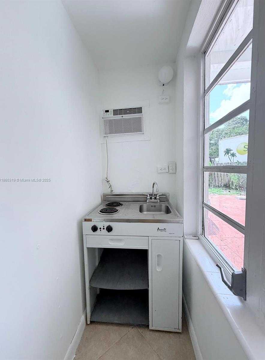 Small Image of 600 NORTH EAST 44TH ST #B, Deerfield Beach Number 7