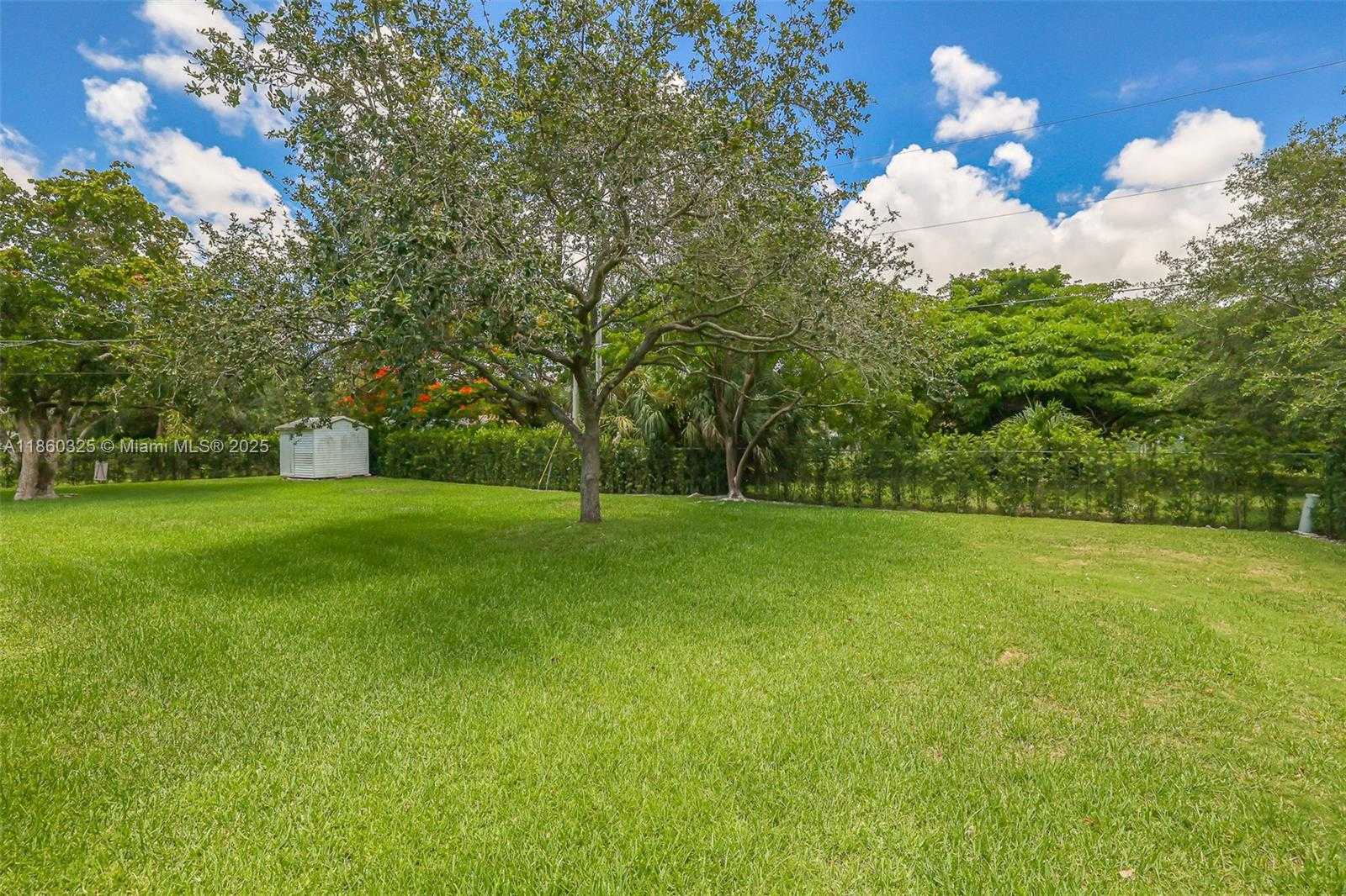 Small Image of 17460 SOUTH WEST 85TH AVE, Palmetto Bay Number 31