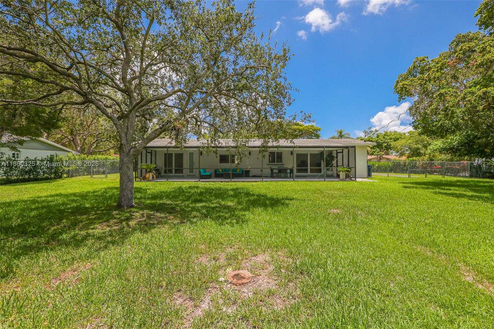 Small Image of 17460 SOUTH WEST 85TH AVE, Palmetto Bay Number 33