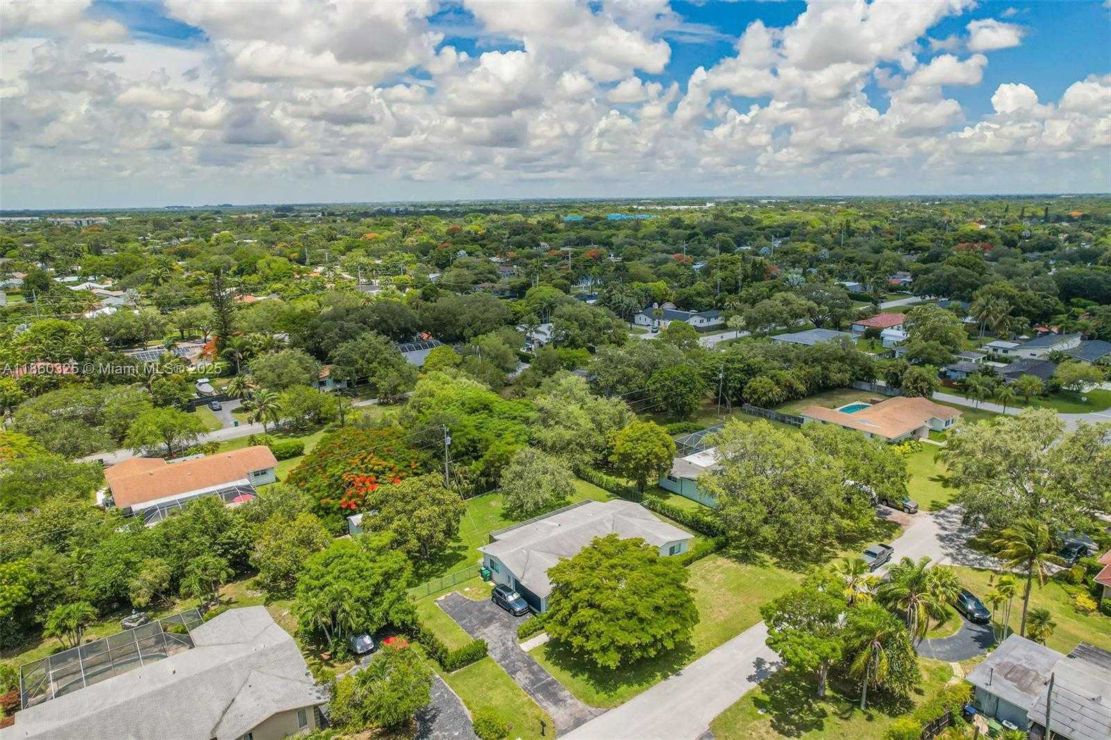 Small Image of 17460 SOUTH WEST 85TH AVE, Palmetto Bay Number 44