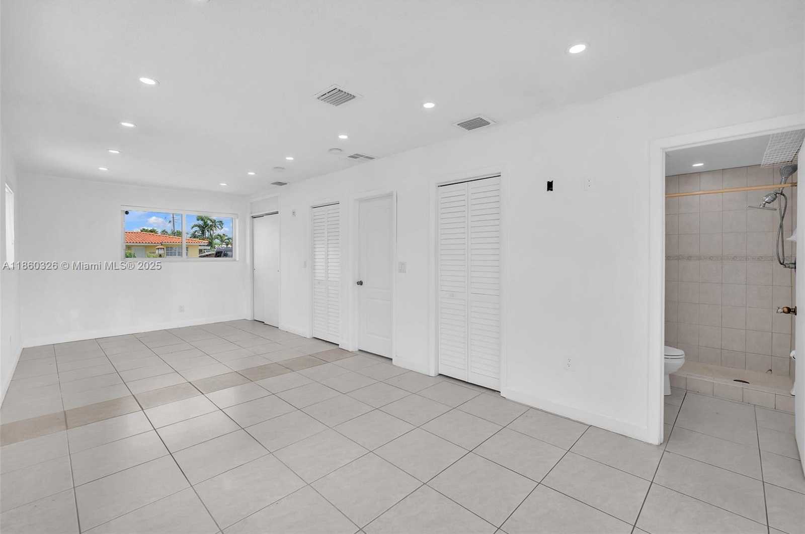 Small Image of 3341 SOUTH WEST 94TH CT, Miami Number 16