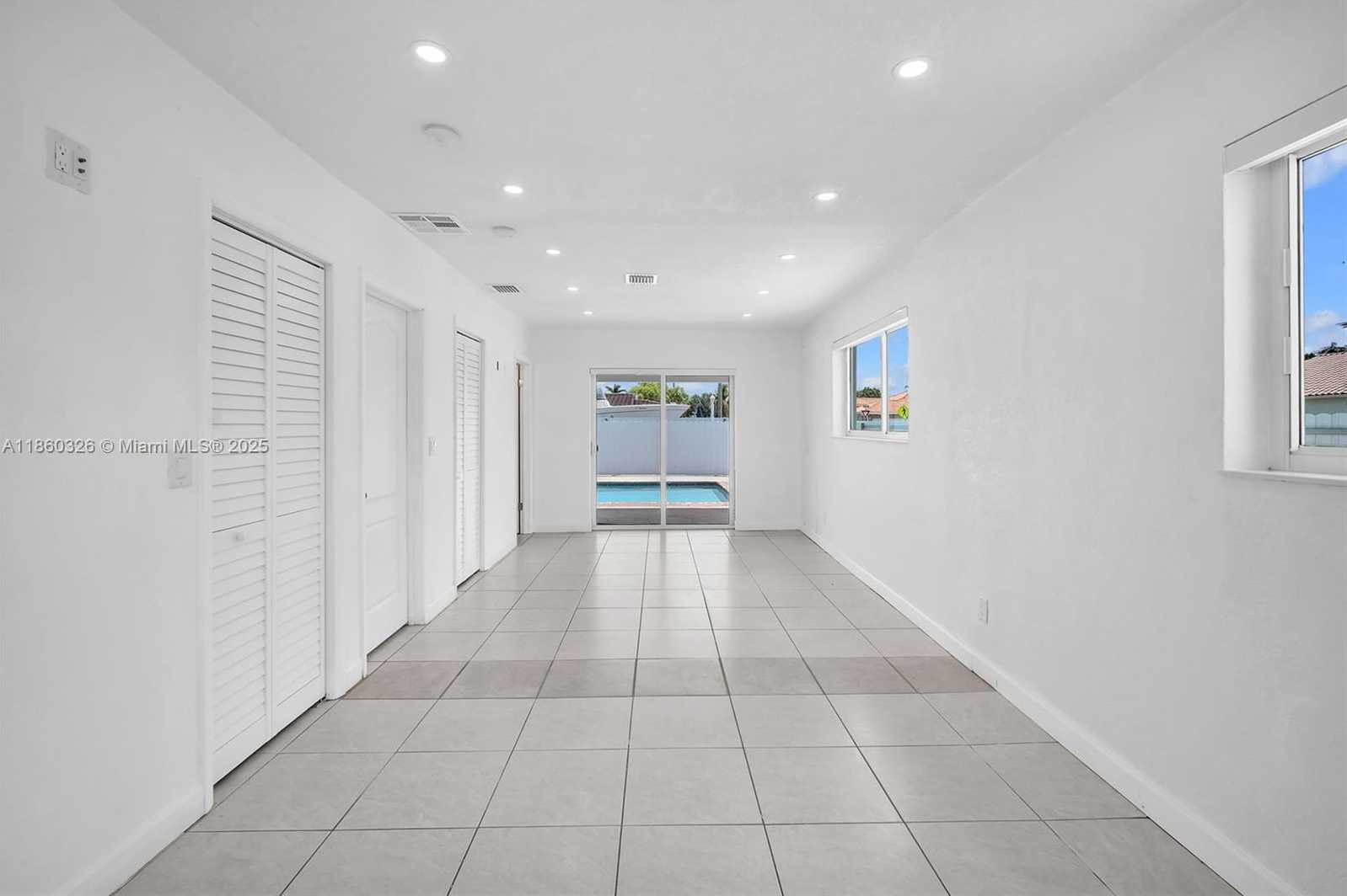 Small Image of 3341 SOUTH WEST 94TH CT, Miami Number 17