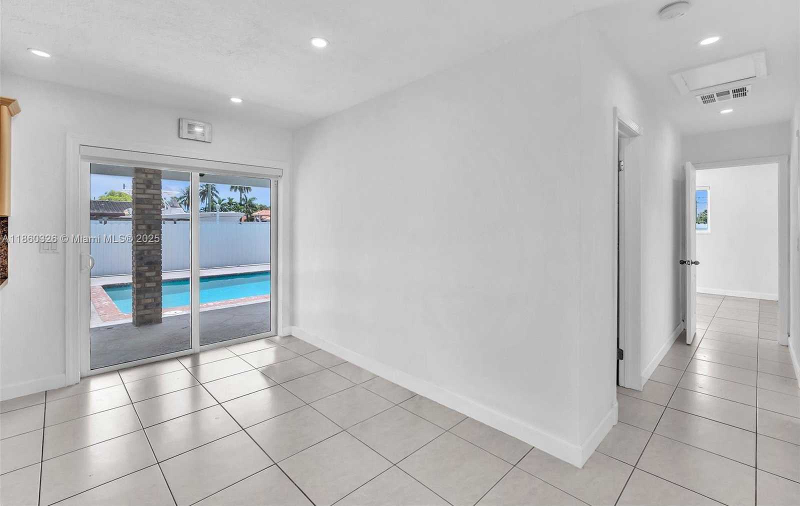Small Image of 3341 SOUTH WEST 94TH CT, Miami Number 9