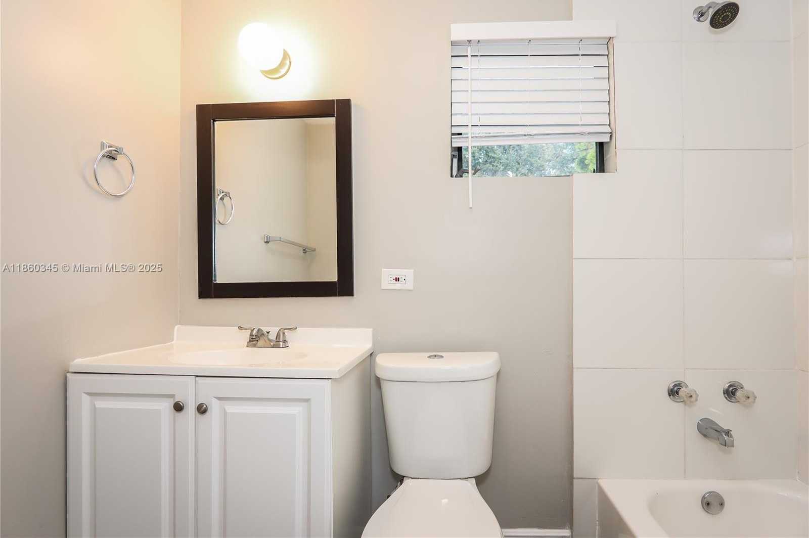 Small Image of 1041 NORTH WEST 136TH ST, Miami Number 12