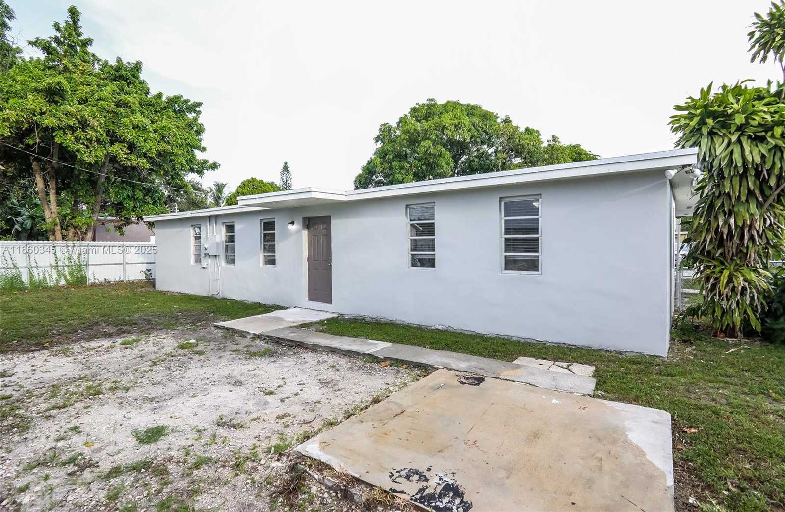 Small Image of 1041 NORTH WEST 136TH ST, Miami Number 16
