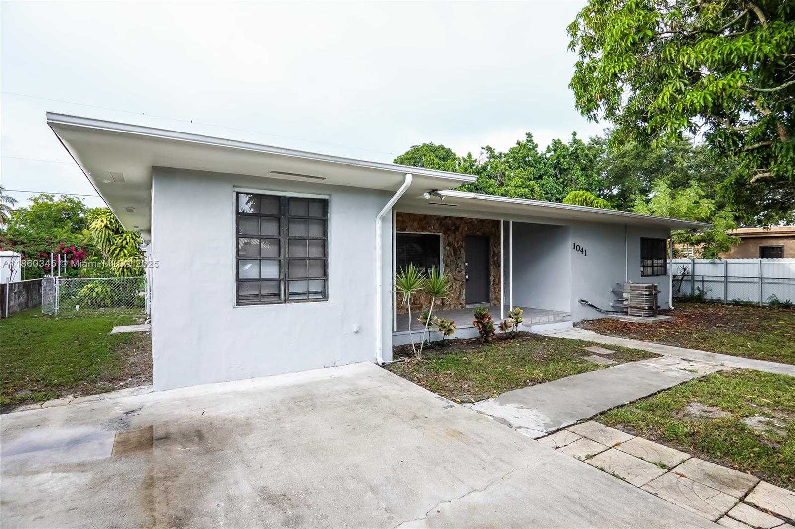 Small Image of 1041 NORTH WEST 136TH ST, Miami Number 2