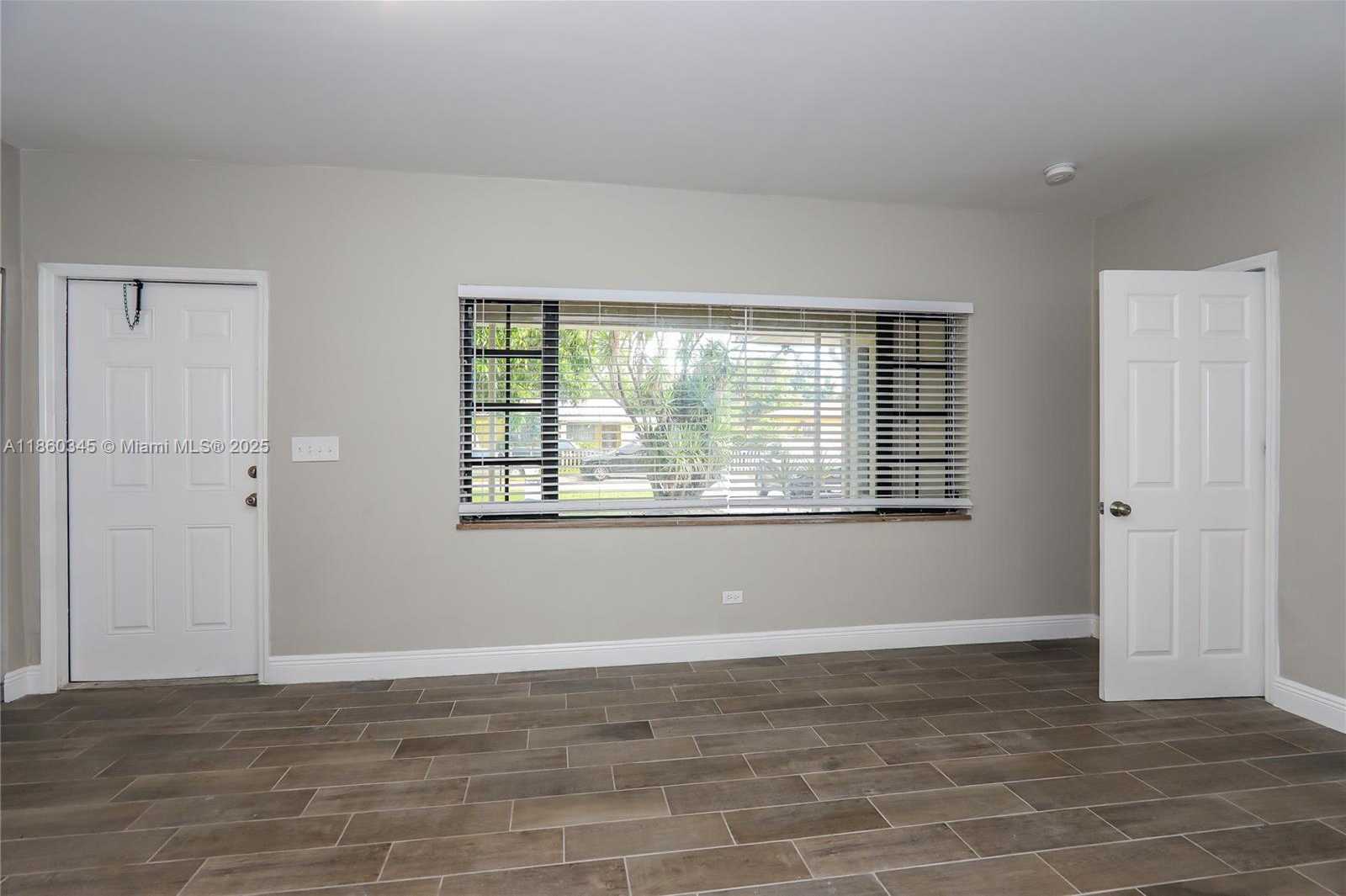 Small Image of 1041 NORTH WEST 136TH ST, Miami Number 3