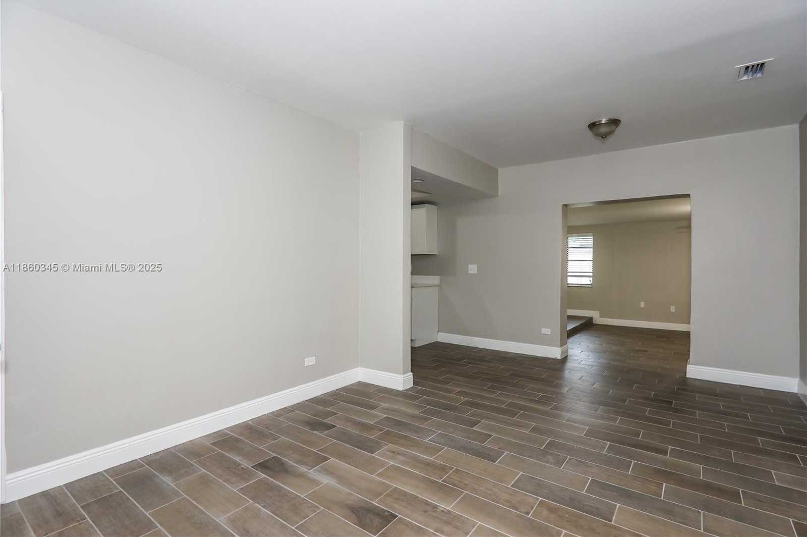 Small Image of 1041 NORTH WEST 136TH ST, Miami Number 4
