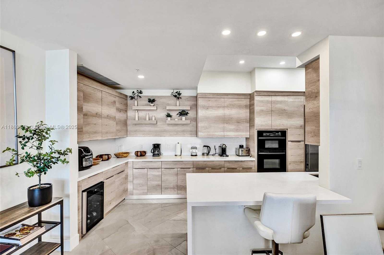 Small Image of 18101 COLLINS AVE #1602, Sunny Isles Beach Number 14