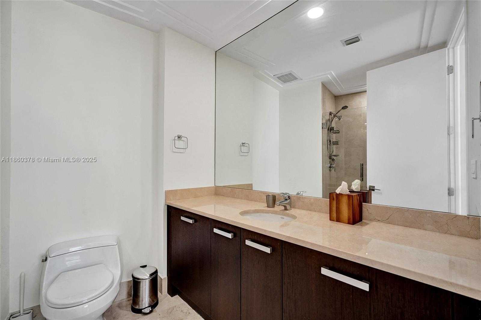 Small Image of 18101 COLLINS AVE #1602, Sunny Isles Beach Number 34