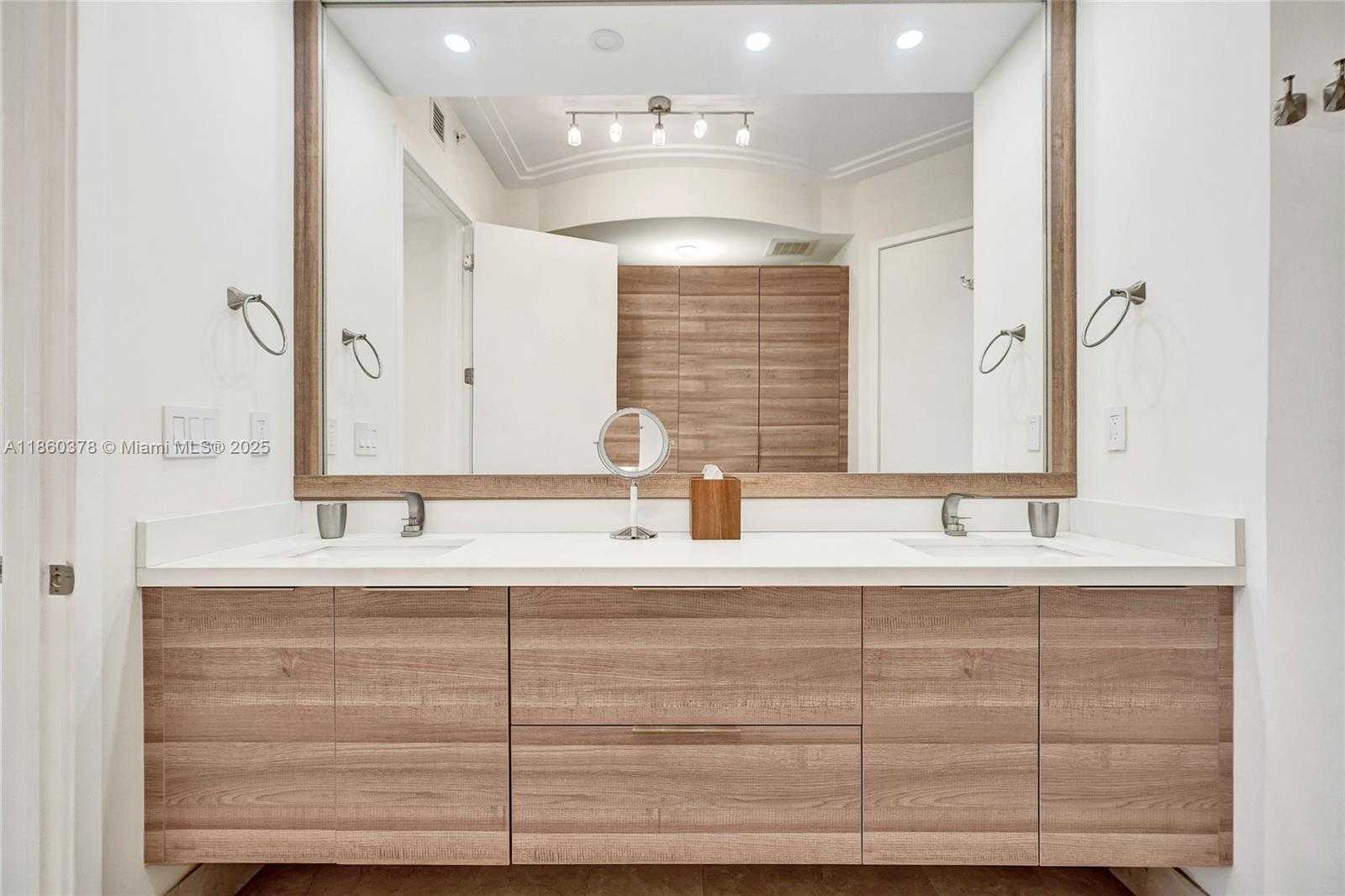 Small Image of 18101 COLLINS AVE #1602, Sunny Isles Beach Number 45
